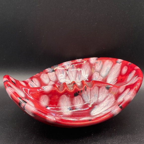 Pottery Ashtray, no maker, red with white and black spots, swirl shape,  MCM VTG - Picture 5 of 8